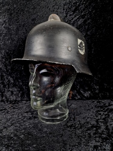 Seltener helm der feuerwehr - helm,