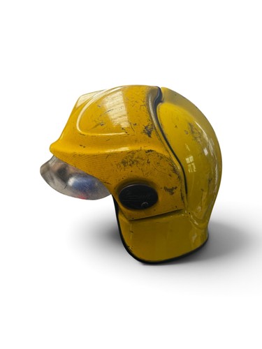 Feuerwehrhelm aus