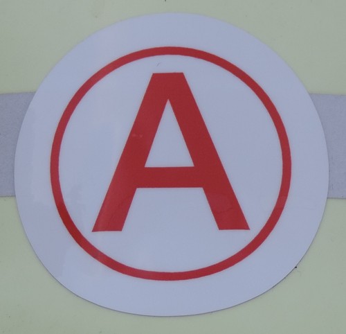 Helmkennzeichnung