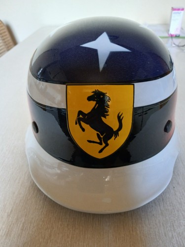 Helm aus altem feuerwehrhelm - helm,