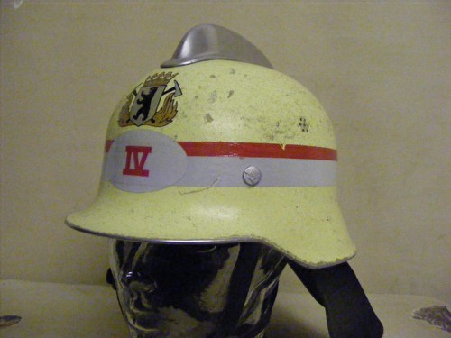 Berliner feuerwehrhelm mit - feuerwehrhelm,