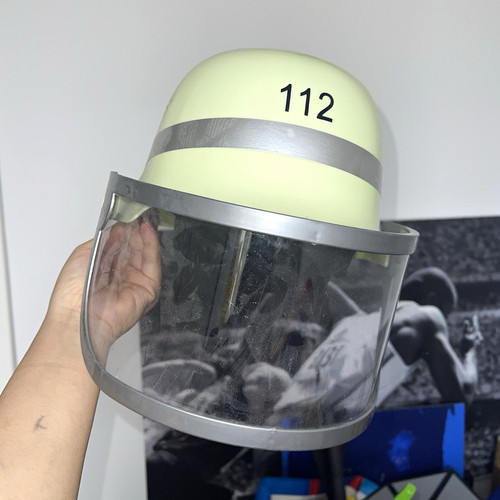 Feuerwehrhelm mit visier - feuerwehrhelm,
